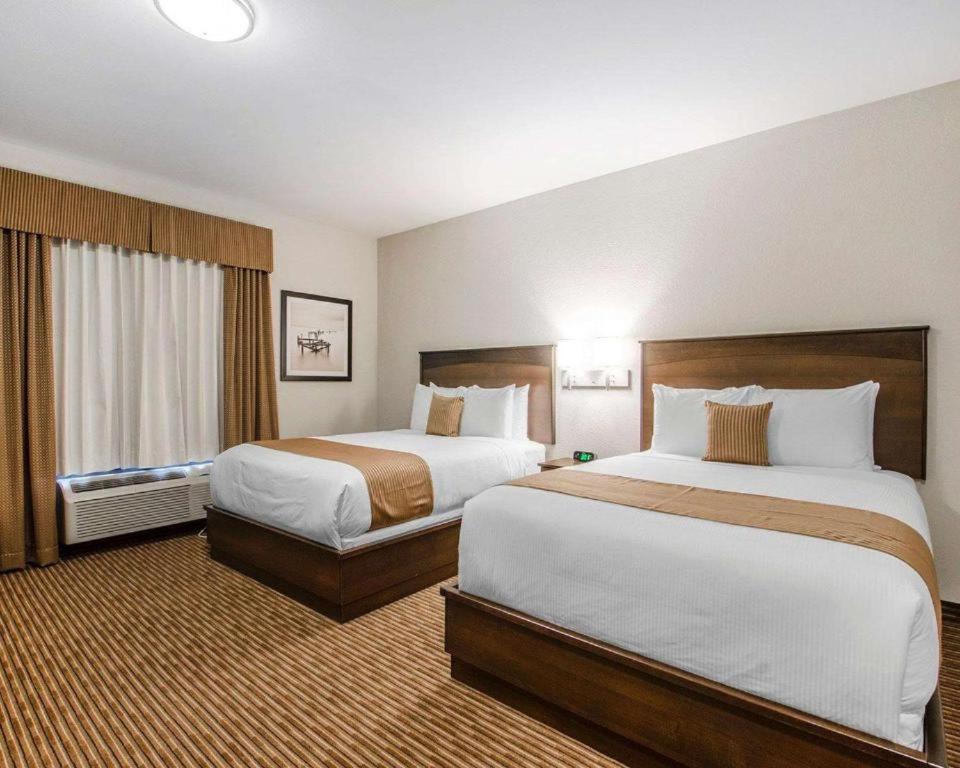 Royal Suites Estevan Exterior foto